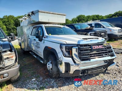 Czwarte zdjęcie samochodu z boku: 2025 GMC SIERRA K3500 VIN:1GD4USEY8SF194983 - miniatura