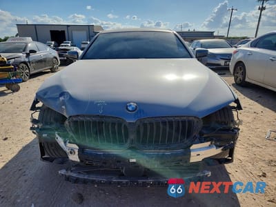 Piąte zdjęcie samochodu w środku: 2018 BMW 530 I VIN:WBAJA5C51JG900126 - miniatura