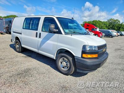 Czwarte zdjęcie samochodu z boku: 2022 CHEVROLET EXPRESS G2500 VIN:1GCWGAFP2N1167882 - miniatura