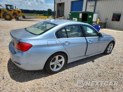 Trzecie zdjęcie samochodu z tyłu: 2015 BMW 328 I VIN:WBA3A5G5XFNS82455 - miniatura