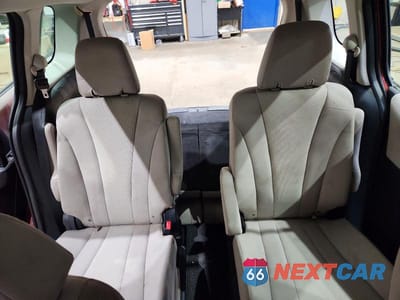 Zdjęcie 10 z 13 samochodu: 2013 MAZDA 5 VIN:JM1CW2BL6D0146407 - miniatura