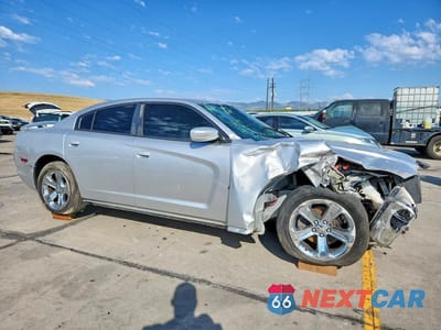 Czwarte zdjęcie samochodu z boku: 2011 DODGE CHARGER VIN:2B3CL3CG6BH613562 - miniatura