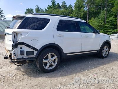 Trzecie zdjęcie samochodu z tyłu: 2016 FORD EXPLORER XLT VIN:1FM5K8D8XGGC52950 - miniatura