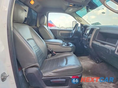 Zdjęcie 10 z 12 samochodu: 2016 RAM 5500 VIN:3C7WRNBL4GG131624 - miniatura