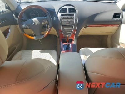 Zdjęcie 8 z 12 samochodu: 2011 LEXUS ES 350 VIN:JTHBK1EGXB2463252 - miniatura