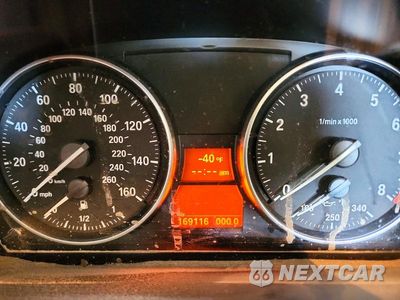 Zdjęcie 9 z 12 samochodu: 2009 BMW 335 I VIN:WBAWL73509P180244 - miniatura