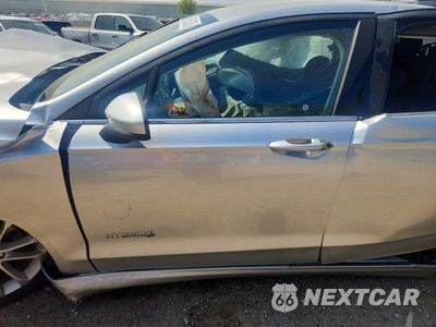 Zdjęcie 7 z 12 samochodu: 2019 FORD FUSION SE VIN:3FA6P0LU3KR143506 - miniatura