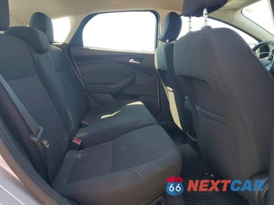 Zdjęcie 10 z 12 samochodu: 2016 FORD FOCUS SE VIN:1FADP3K21GL276294 - miniatura