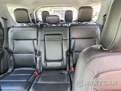 Zdjęcie 10 z 14 samochodu: 2023 FORD EXPLORER XLT VIN:1FMSK7DH3PGA05542 - miniatura