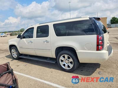 Drugie zdjęcie samochodu z przodu: 2013 GMC YUKON XL DENALI VIN:1GKS2MEF6DR186575 - miniatura
