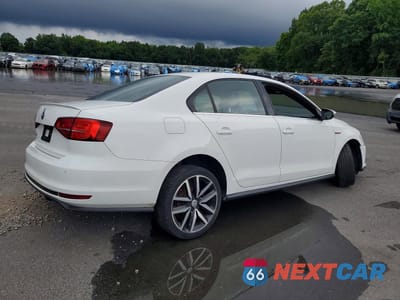 Trzecie zdjęcie samochodu z tyłu: 2018 VOLKSWAGEN JETTA GLI VIN:3VW4T7AJ3JM223993 - miniatura