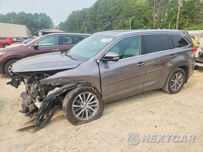 2018 TOYOTA HIGHLANDER XLE 5TDJZRFH5JS905229 - główne zdjęcie licytacji z USA - miniatura
