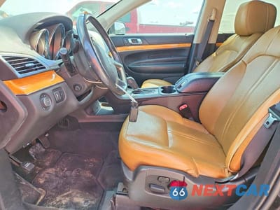 Zdjęcie 7 z 13 samochodu: 2012 LINCOLN MKT VIN:2LMHJ5AT0CBL52715 - miniatura