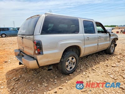 Trzecie zdjęcie samochodu z tyłu: 2004 CADILLAC ESCALADE ESV VIN:3GYFK66N14G213240 - miniatura