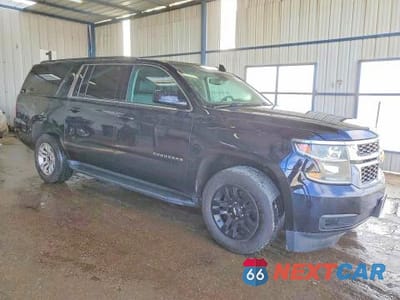 Drugie zdjęcie samochodu z przodu: 2020 CHEVROLET SUBURBAN K1500 LS VIN:1GNSKGKCXLR228372 - miniatura