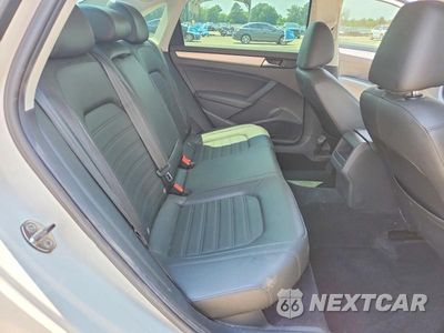 Zdjęcie 10 z 12 samochodu: 2012 VOLKSWAGEN PASSAT SE VIN:1VWBM7A35CC088221 - miniatura