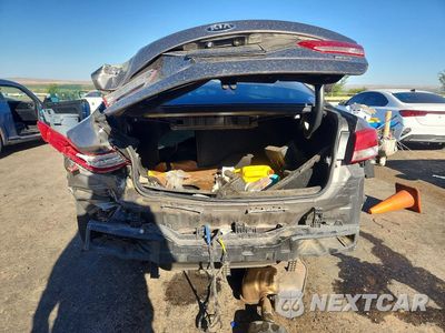 Zdjęcie 6 z 12 samochodu: 2018 KIA OPTIMA EX VIN:5XXGU4L30JG199938 - miniatura