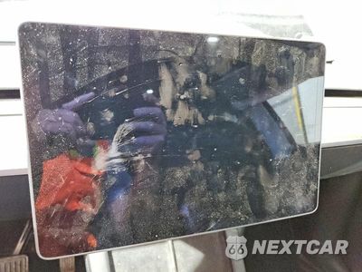 Zdjęcie 9 z 12 samochodu: 2021 TESLA MODEL Y VIN:5YJYGAEEXMF250359 - miniatura