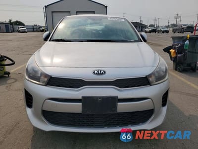 Piąte zdjęcie samochodu w środku: 2019 KIA RIO S VIN:3KPA24AB9KE233455 - miniatura