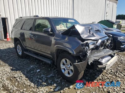 Czwarte zdjęcie samochodu z boku: 2021 TOYOTA 4RUNNER SR5 VIN:JTEEU5JR7M5238503 - miniatura