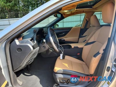 Zdjęcie 7 z 12 samochodu: 2025 LEXUS ES 350 BASE VIN:58ADZ1B13SU215424 - miniatura