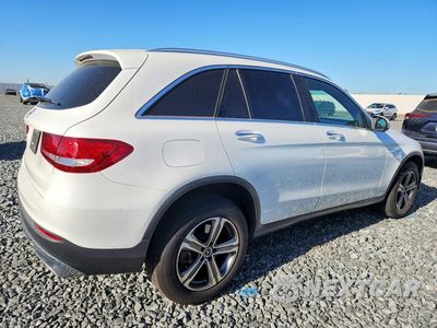 Trzecie zdjęcie samochodu z tyłu: 2018 MERCEDES-BENZ GLC 300 VIN:WDC0G4JB5JV081711 - miniatura