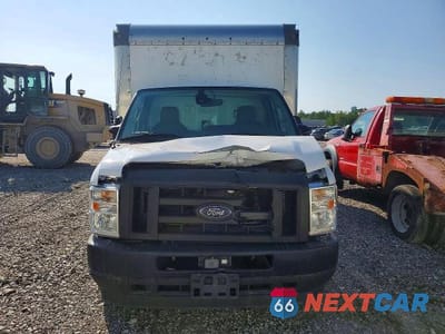 Piąte zdjęcie samochodu w środku: 2022 FORD E350 BOX TRUCK VIN:1FDWE3FN6NDC09030 - miniatura