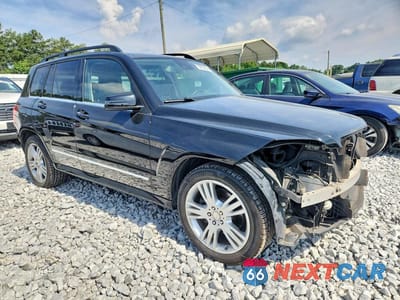 Czwarte zdjęcie samochodu z boku: 2015 MERCEDES-BENZ GLK 350 VIN:WDCGG5HB4FG418441 - miniatura