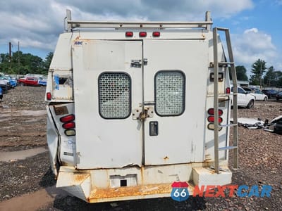 Zdjęcie 6 z 13 samochodu: 2005 CHEVROLET EXPRESS G3500 VIN:1GBHG31UX51110965 - miniatura