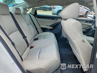 Zdjęcie 10 z 13 samochodu: 2018 HONDA ACCORD LX VIN:1HGCV1F14JA256157 - miniatura