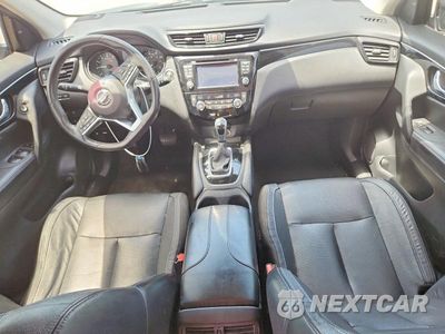 Zdjęcie 8 z 12 samochodu: 2017 NISSAN ROGUE SPORT SL VIN:JN1BJ1CR8HW130545 - miniatura