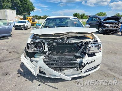 Piąte zdjęcie samochodu w środku: 2013 CHRYSLER 300C VIN:2C3CCAEG4DH620842 - miniatura