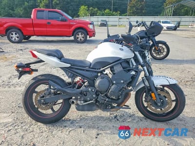 2012 YAMAHA FZ6 R JYARJ18E5CA009412 - główne zdjęcie licytacji z USA - miniatura
