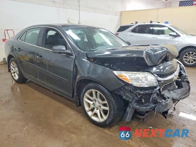 Czwarte zdjęcie samochodu z boku: 2014 CHEVROLET MALIBU 1LT VIN:1G11C5SL2EF143299 - miniatura
