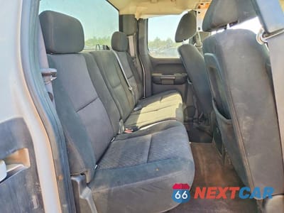 Zdjęcie 10 z 12 samochodu: 2010 CHEVROLET SILVERADO VIN:1GCSCSE09AZ256297 - miniatura