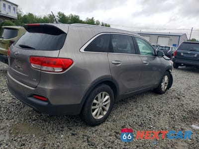 Trzecie zdjęcie samochodu z tyłu: 2016 KIA SORENTO LX VIN:5XYPGDA35GG148224 - miniatura