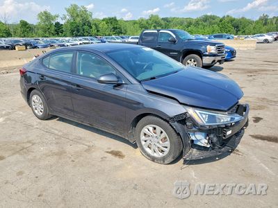 Czwarte zdjęcie samochodu z boku: 2020 HYUNDAI ELANTRA SE VIN:5NPD74LF0LH606233 - miniatura
