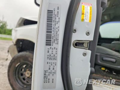 Zdjęcie 12 z 12 samochodu: 2015 RAM 1500 ST VIN:1C6RR7FT5FS706327 - miniatura
