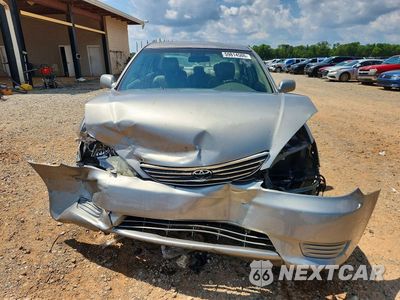 Piąte zdjęcie samochodu w środku: 2005 TOYOTA CAMRY LE VIN:4T1BE32K65U950210 - miniatura