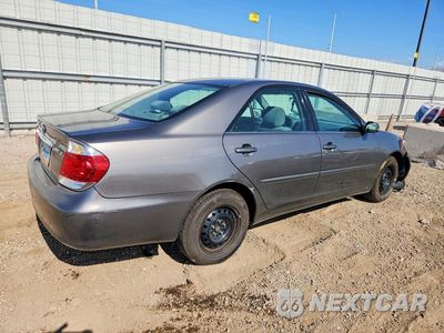 Trzecie zdjęcie samochodu z tyłu: 2005 TOYOTA CAMRY LE VIN:4T1BE32K45U948035 - miniatura