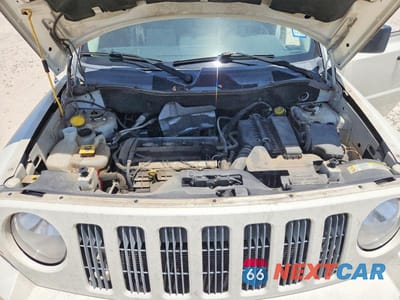 Zdjęcie 12 z 13 samochodu: 2008 JEEP PATRIOT SPORT VIN:1J8FT28058D554147 - miniatura
