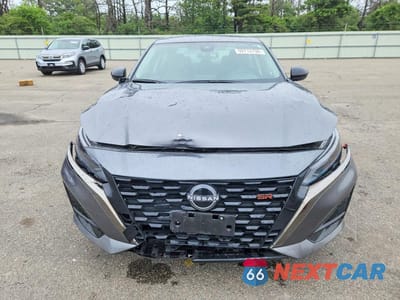 Piąte zdjęcie samochodu w środku: 2025 NISSAN ALTIMA SR VIN:1N4BL4CV2SN338848 - miniatura
