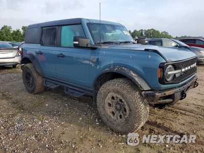 Czwarte zdjęcie samochodu z boku: 2023 FORD BRONCO BASE VIN:1FMEE5DP2PLB28868 - miniatura