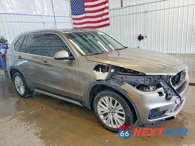 Czwarte zdjęcie samochodu z boku: 2017 BMW X5 XDRIVE35I VIN:5UXKR0C37H0X83414 - miniatura