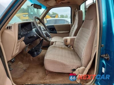 Zdjęcie 7 z 12 samochodu: 1993 FORD RANGER VIN:1FTCR10A1PTA06318 - miniatura