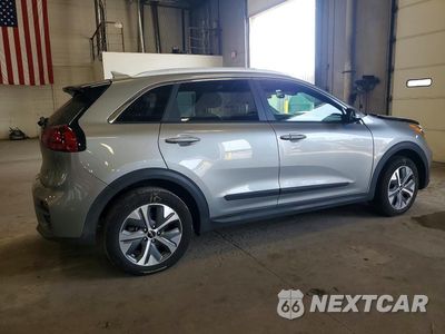 Trzecie zdjęcie samochodu z tyłu: 2022 KIA NIRO EV EX VIN:KNDCC3LG1N5158811 - miniatura