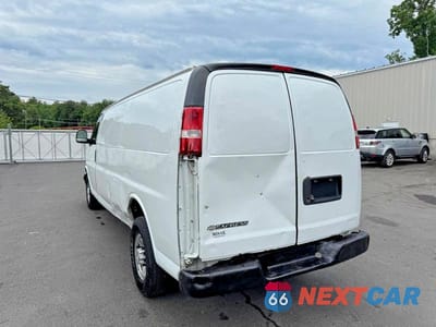 Drugie zdjęcie samochodu z przodu: 2019 CHEVROLET EXPRESS G2500 VIN:1GCWGBFB2K1196904 - miniatura