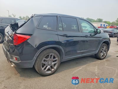 Trzecie zdjęcie samochodu z tyłu: 2023 HONDA PASSPORT EXL VIN:5FNYF8H56PB039946 - miniatura