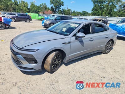 2025 HYUNDAI SONATA SEL KMHL64JA5SA436636 - główne zdjęcie licytacji z USA - miniatura