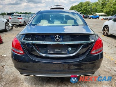 Zdjęcie 6 z 13 samochodu: 2017 MERCEDES-BENZ C 300 VIN:55SWF4JB1HU204222 - miniatura